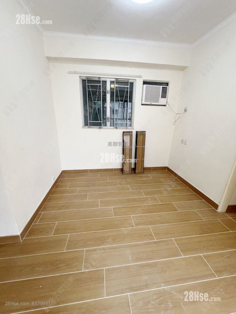 Sheungshui Town Center Sell 3 Bedrooms , 1 Bathroom 454 ft²