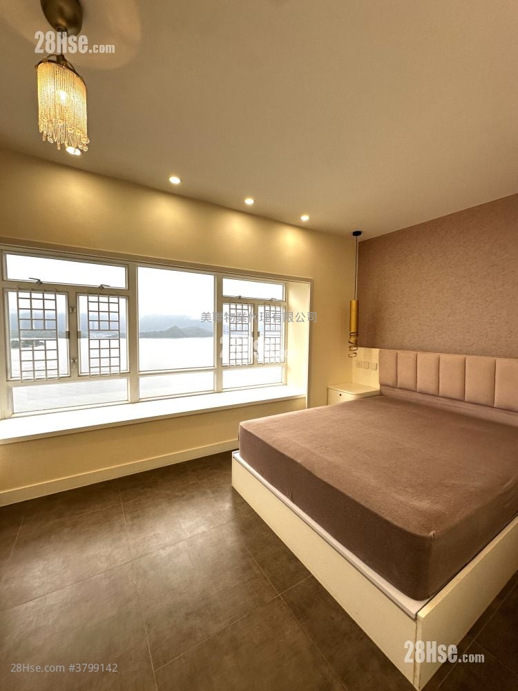 Sunshine City Sell 3 Bedrooms , 2 Bathrooms 932 ft²