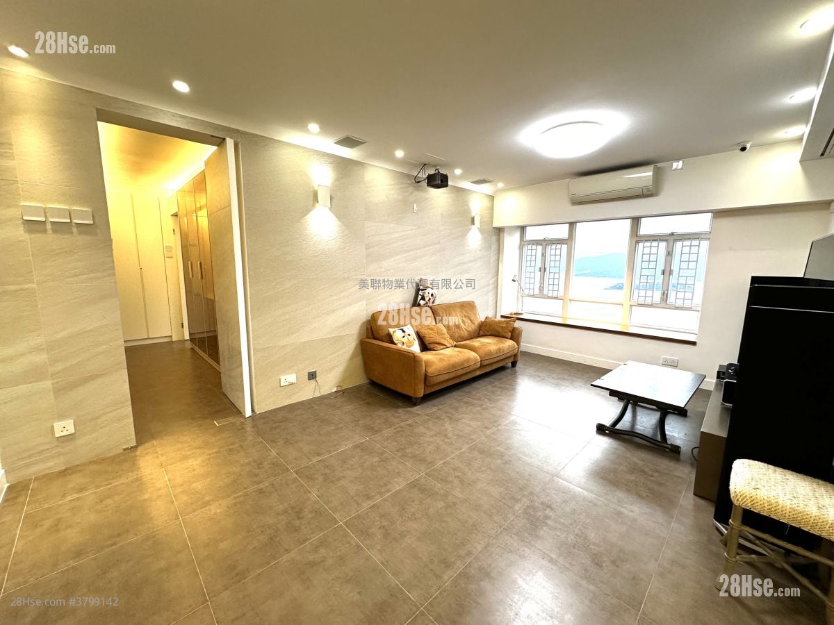 Sunshine City Sell 3 Bedrooms , 2 Bathrooms 932 ft²