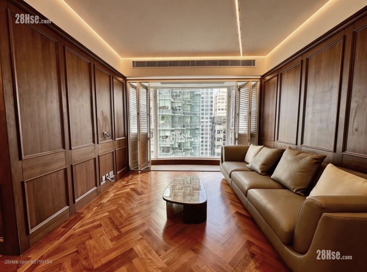 Starcrest Sell 3 Bedrooms , 2 Bathrooms 918 ft²