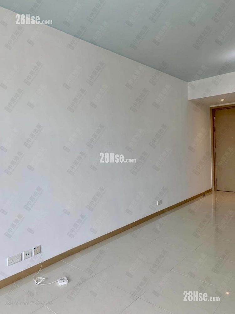 Dragons Range Sell 1 Bedroom , 1 Bathroom 466 ft²