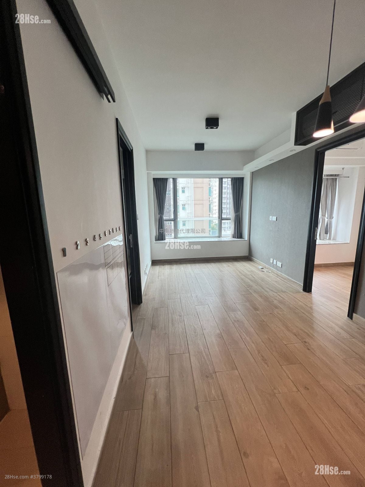 世宙 售盘 2 房 , 1 浴室 429 平方尺