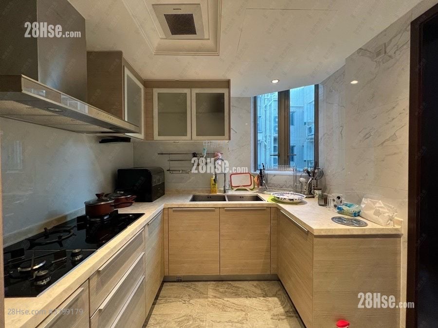 Mayfair By The Sea Sell 4 Bedrooms , 3 Bathrooms 1,252 ft²