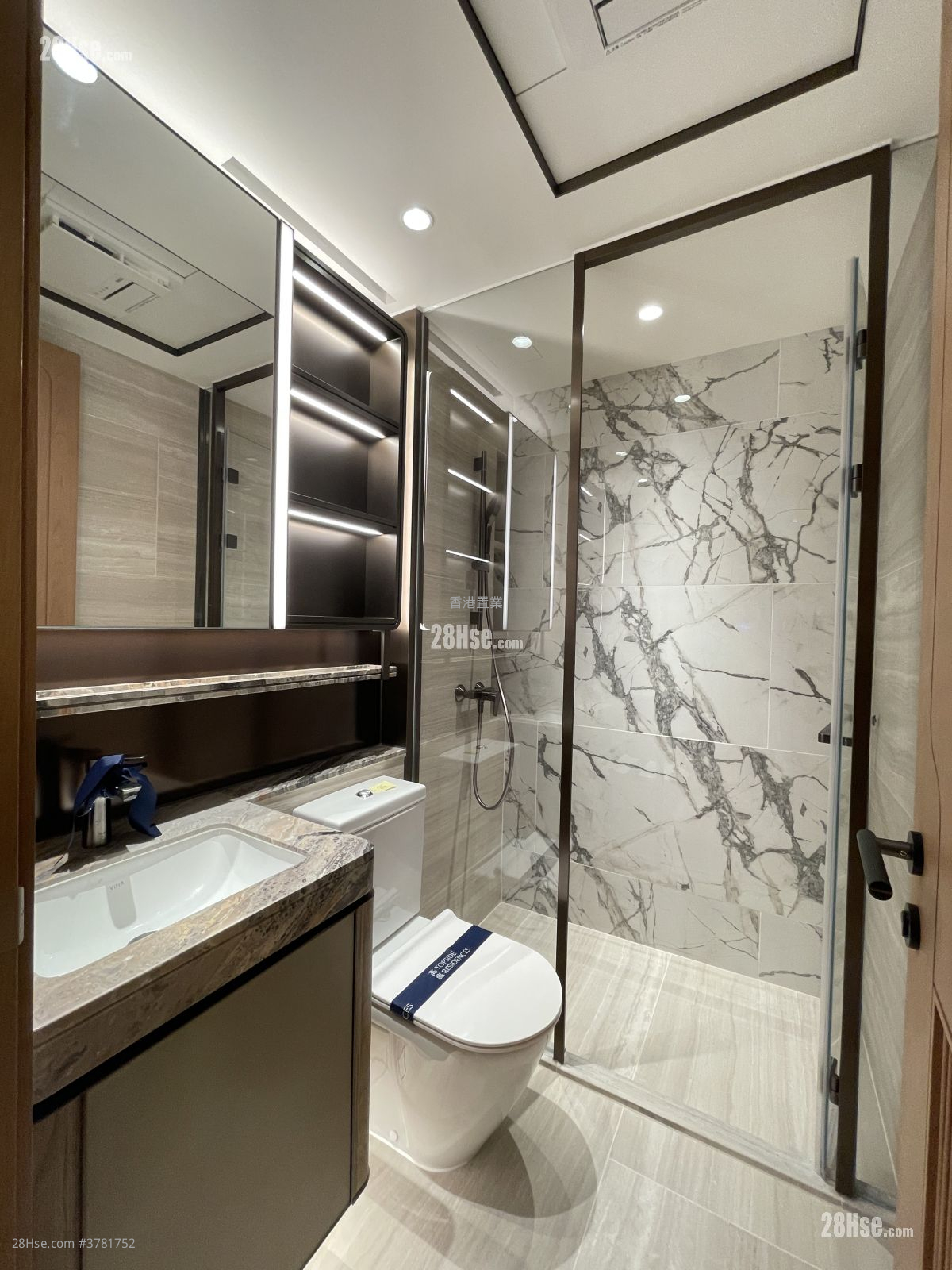 Topside Residence Rental 1 Bedroom , 1 Bathroom 272 ft²