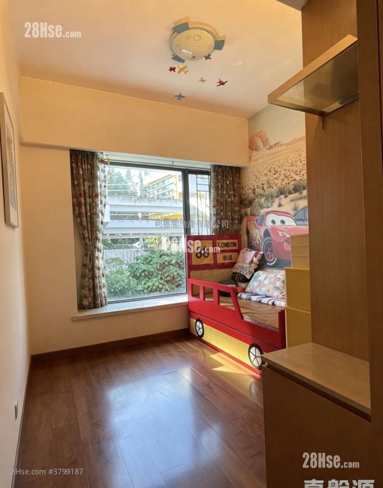 龙苑 售盘 5+ 房 2,152 平方尺