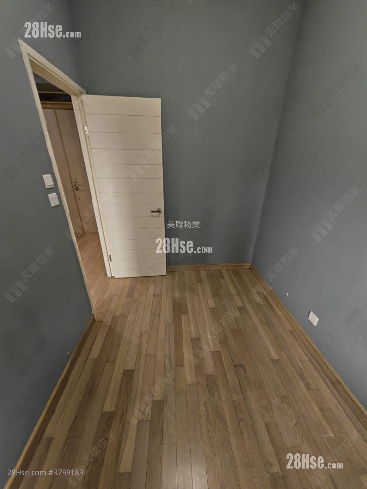 立坊 租盘 1 房 , 1 浴室 305 平方尺