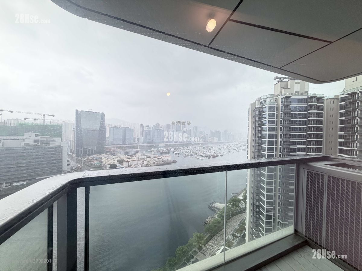 One Victoria Rental 3 Bedrooms , 1 Bathroom 766 ft²