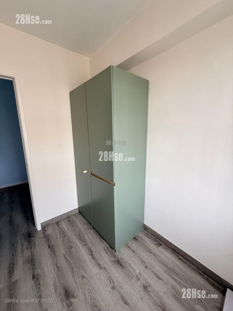 Fuk Wo Mansion Rental 1 Bedroom , 1 Bathroom 240 ft²