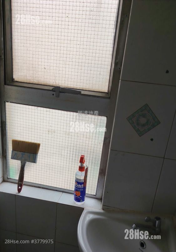 Fuk Wo Mansion Rental 1 Bedroom , 1 Bathroom 240 ft²