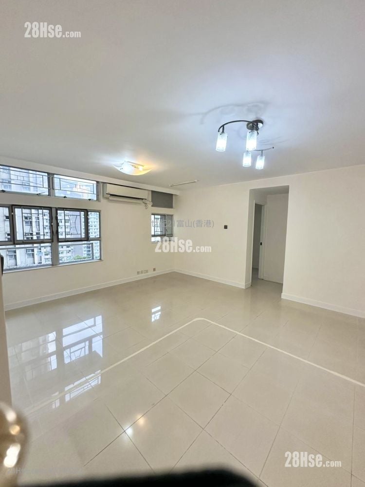 德强苑 售盘 3 房 , 1 浴室 574 平方尺