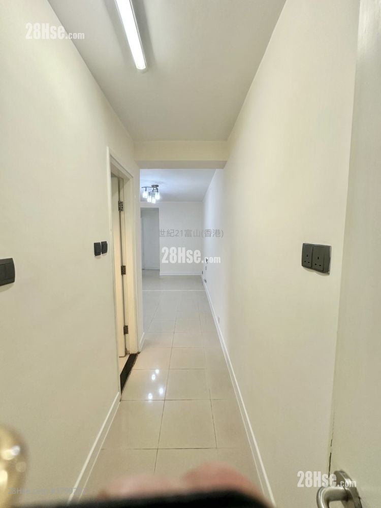 德强苑 售盘 3 房 , 1 浴室 574 平方尺