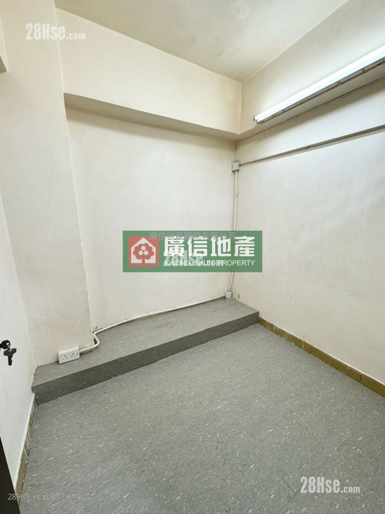 砵蘭街286號 租盤 2 房 , 1 浴室 300 平方呎