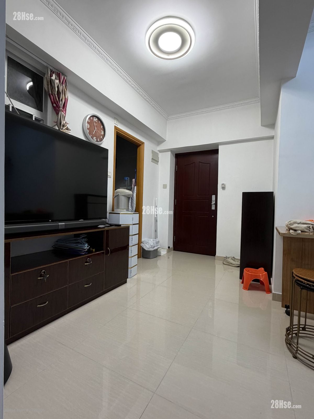Fortune Centre Rental 3 Bedrooms , 1 Bathroom 424 ft²