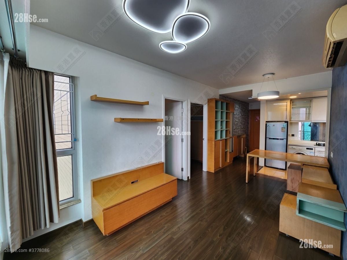 Banyan Garden Rental 2 Bedrooms , 1 Bathroom 468 ft²