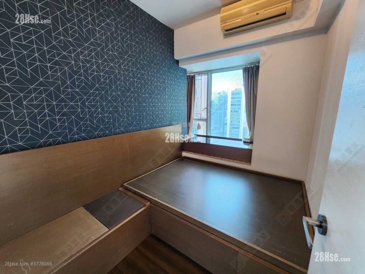 Banyan Garden Rental 2 Bedrooms , 1 Bathroom 468 ft²