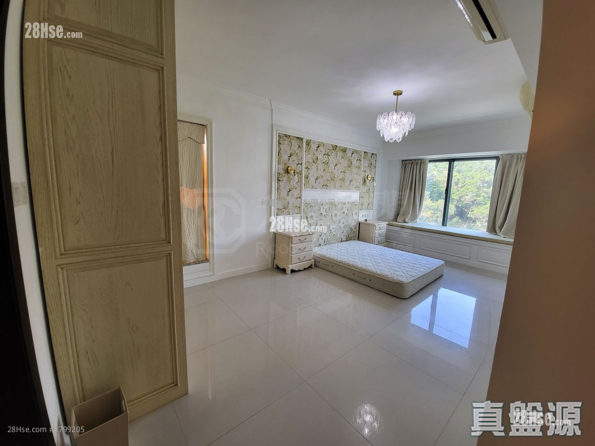 Meridian Hill Rental 4 Bedrooms , 3 Bathrooms 1,614 ft²