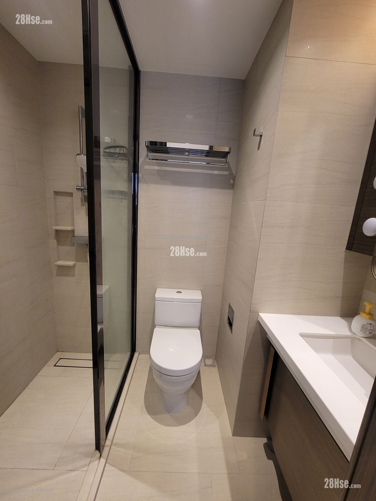 君誉峰 租盘 1 房 , 1 浴室 263 平方尺