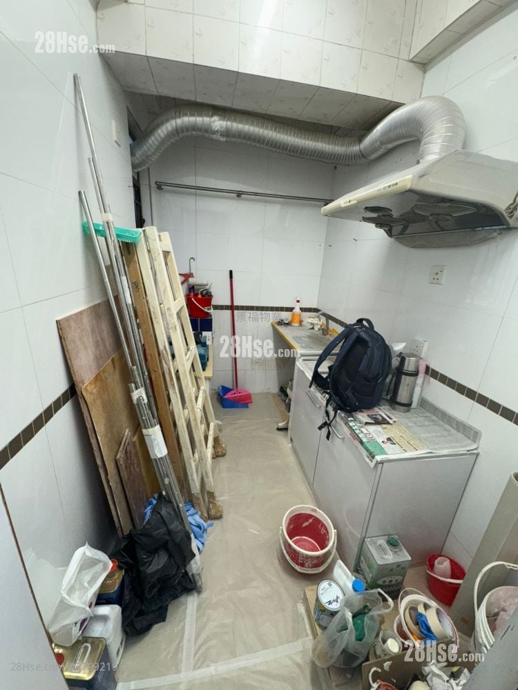 Capitol Mansion Rental 2 Bedrooms , 1 Bathroom 427 ft²