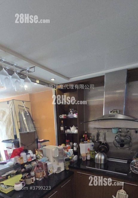 Chelsea Court Sell 2 Bedrooms , 1 Bathroom 460 ft²