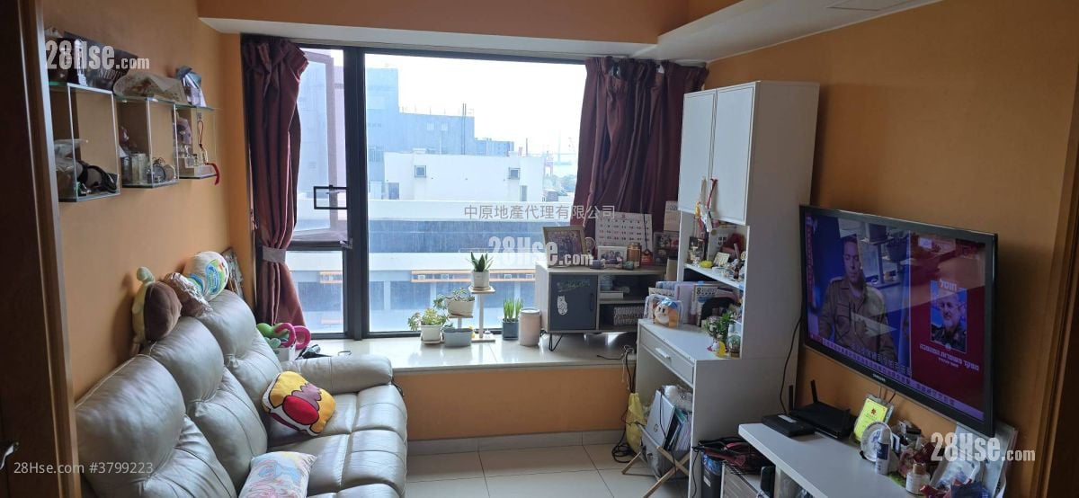 Chelsea Court Sell 2 Bedrooms , 1 Bathroom 460 ft²