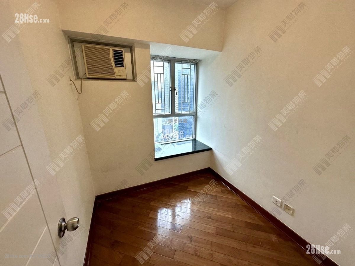 Summit Terrace Rental 2 Bedrooms , 1 Bathroom 446 ft²