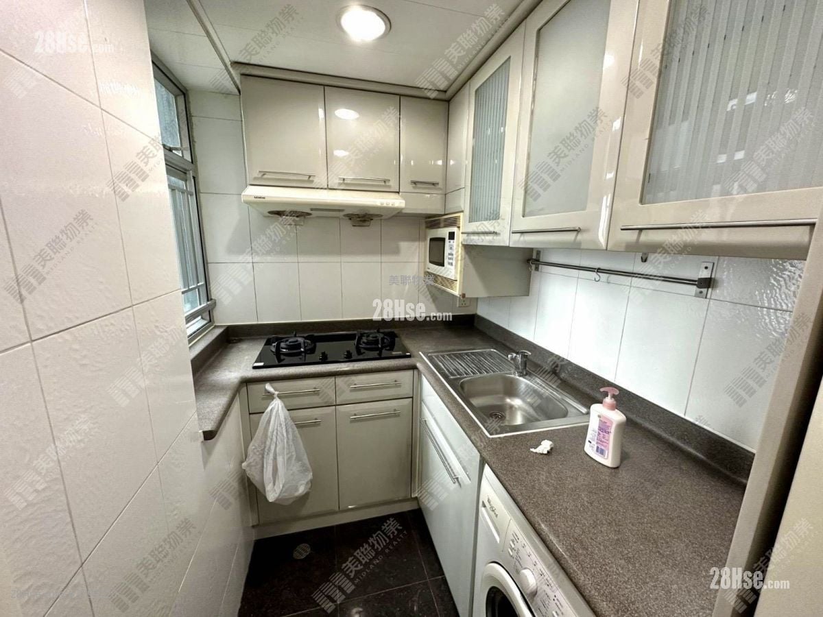 Summit Terrace Rental 2 Bedrooms , 1 Bathroom 446 ft²