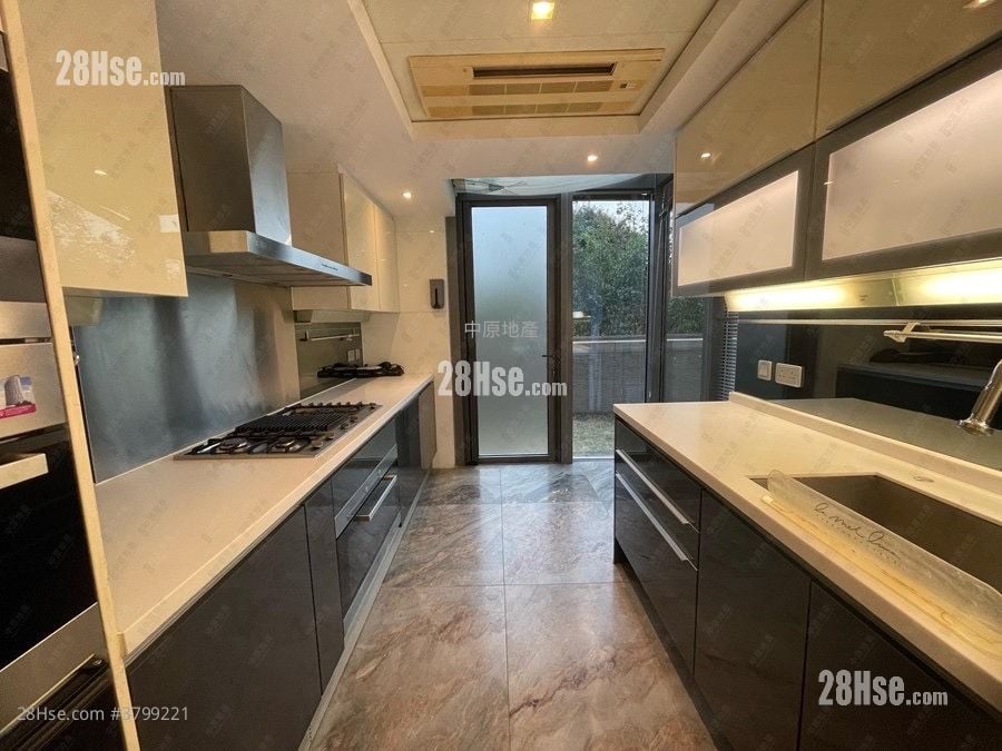 尔峦 售盘 4 房 1,223 平方尺