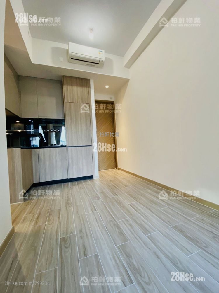 Novum East Sell 2 Bedrooms , 1 Bathroom 290 ft²