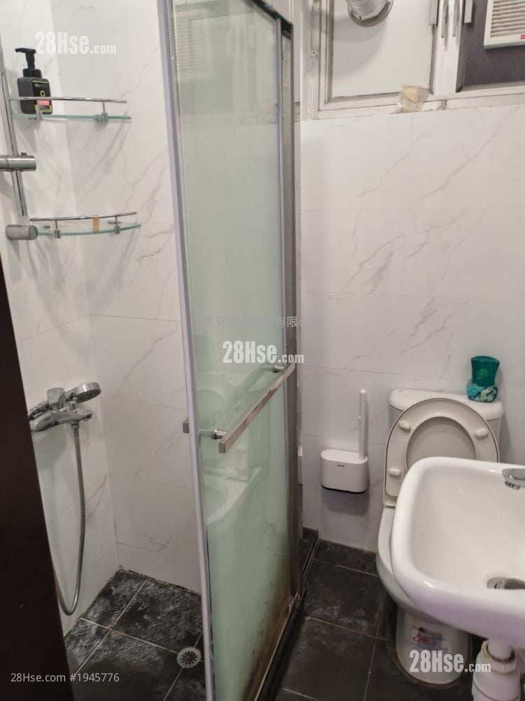 Fu Tao Building Sell 2 Bedrooms , 1 Bathroom 433 ft²