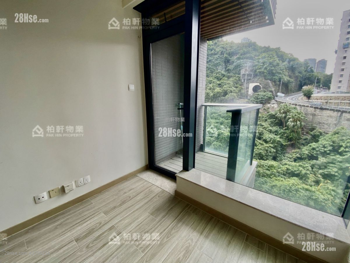 Novum East Sell 2 Bedrooms , 1 Bathroom 290 ft²