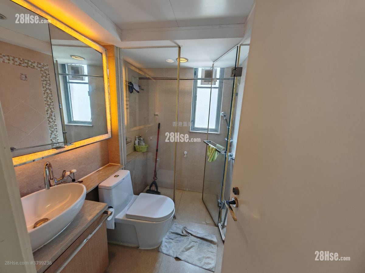 Park Island Sell 3 Bedrooms 707 ft²