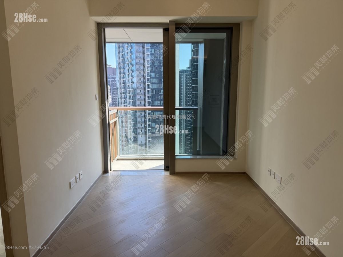 Villa Garda Ii Rental 2 Bedrooms , 1 Bathroom 463 ft²