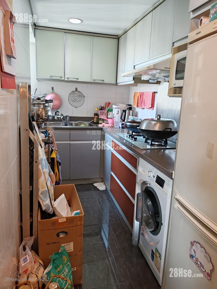 Tseung Kwan O Plaza Sell 3 Bedrooms , 1 Bathroom 502 ft²