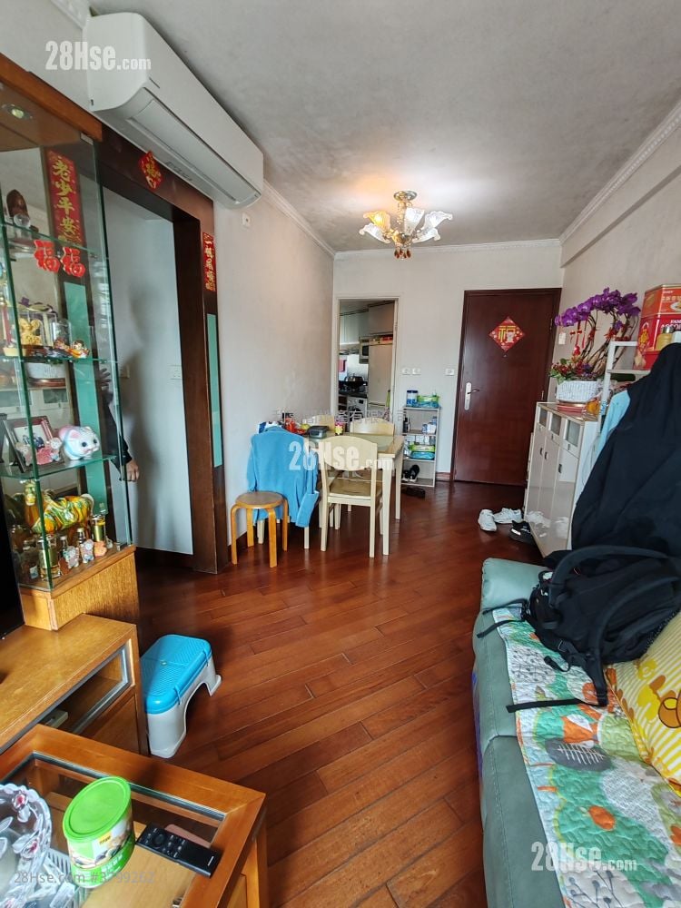 Tseung Kwan O Plaza Sell 3 Bedrooms , 1 Bathroom 502 ft²