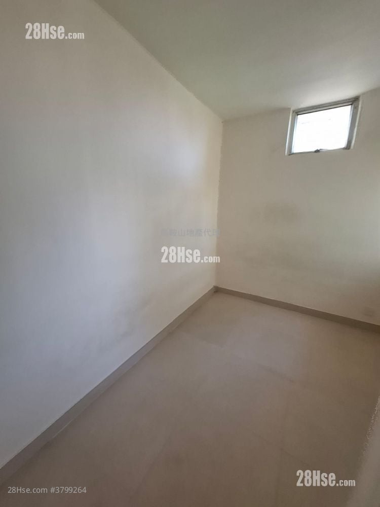 Kam Ying Court Rental 3 Bedrooms , 1 Bathroom 554 ft²