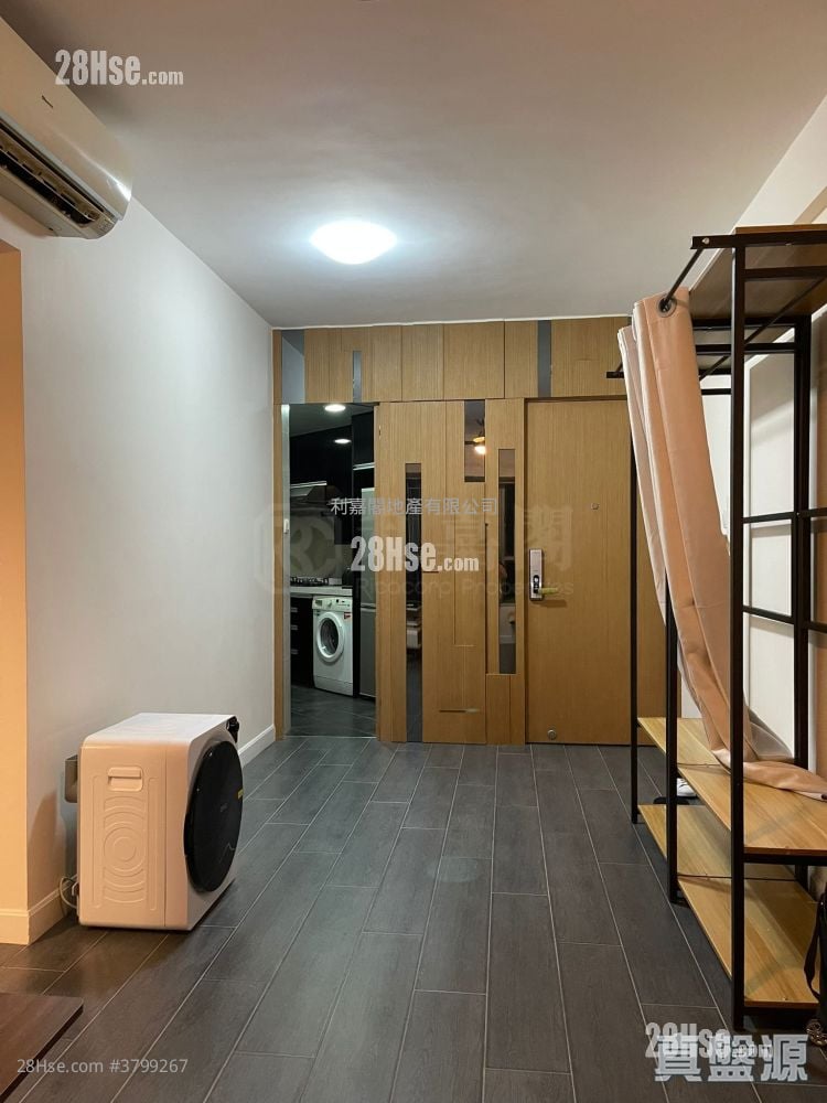 Tseung Kwan O Plaza Sell 3 Bedrooms , 1 Bathroom 502 ft²