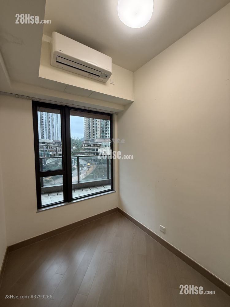 Wings At Sea Rental 2 Bedrooms , 1 Bathroom 465 ft²