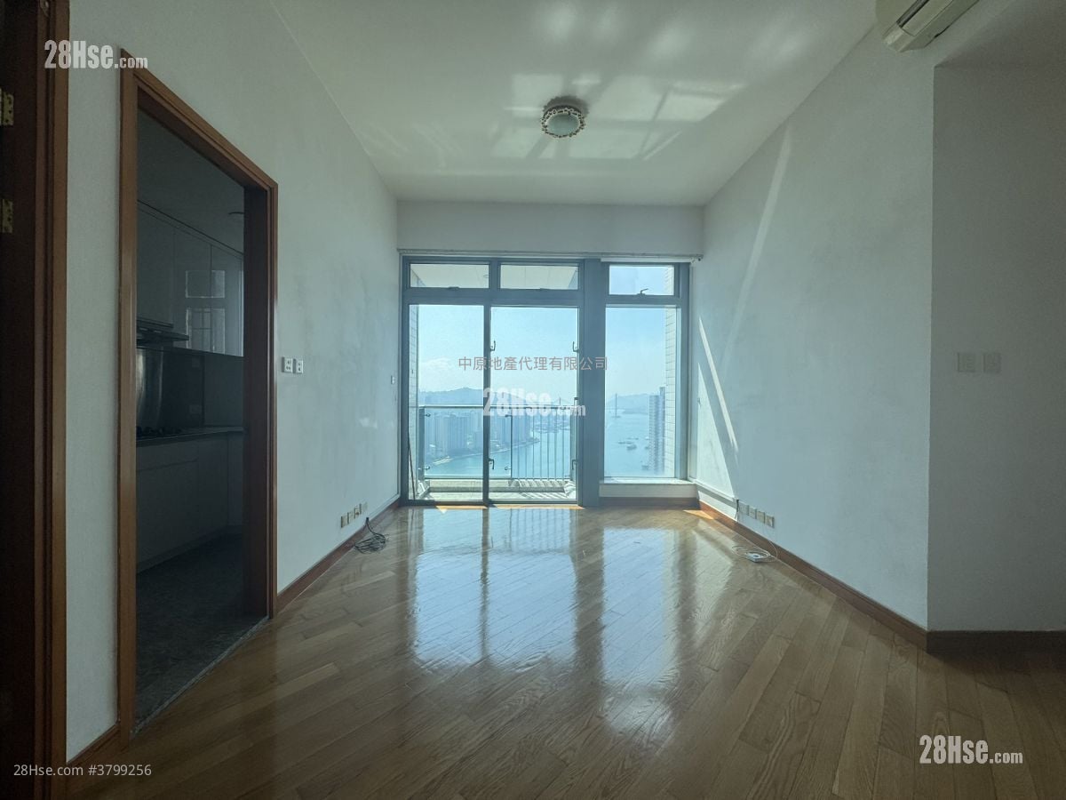 The Dynasty Rental 3 Bedrooms , 2 Bathrooms 728 ft²