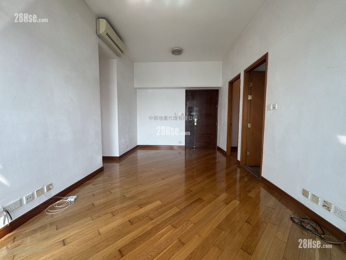 The Dynasty Rental 3 Bedrooms , 2 Bathrooms 728 ft²