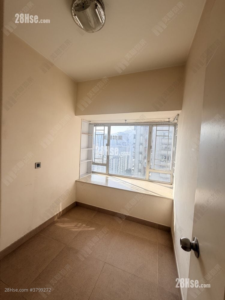 荃锦中心 售盘 2 房 , 1 浴室 378 平方尺