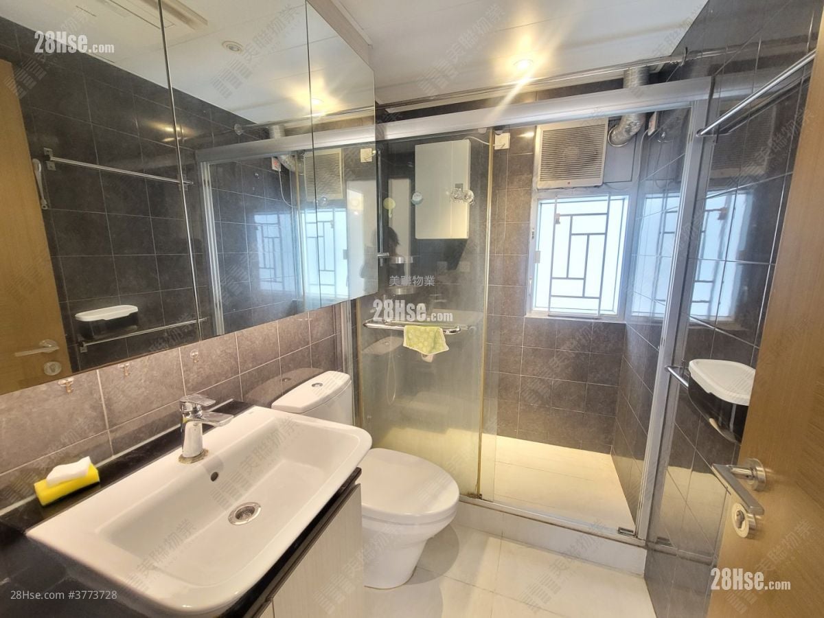 Laguna City Sell 2 Bedrooms , 1 Bathroom 522 ft²