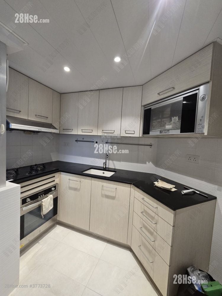 Laguna City Sell 2 Bedrooms , 1 Bathroom 522 ft²