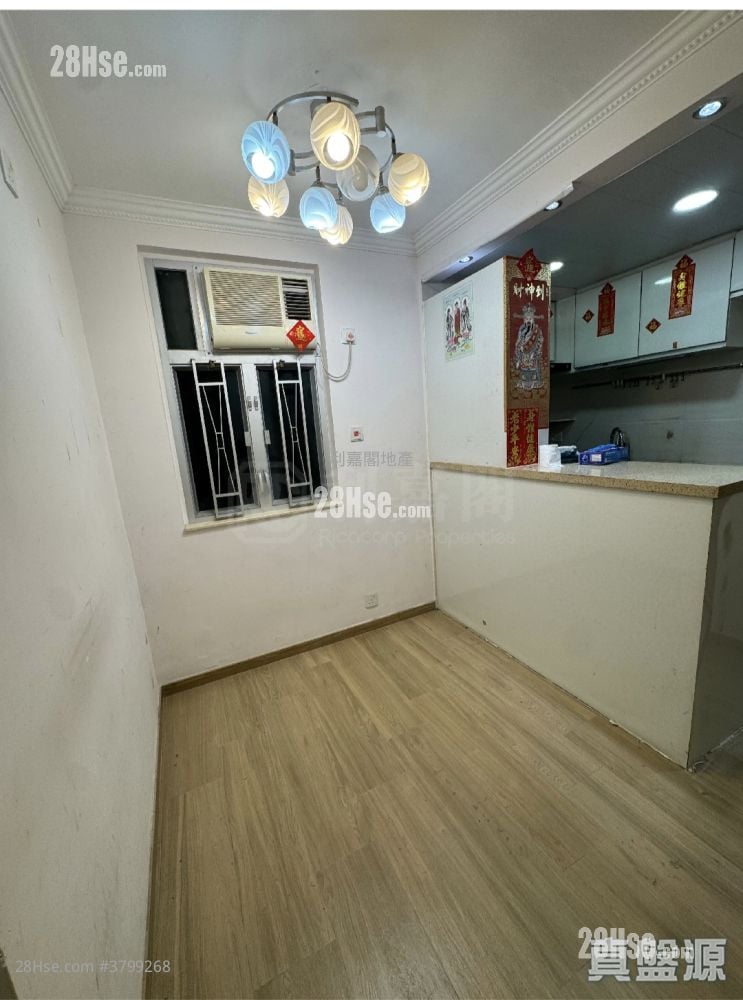 淘大花园 租盘 377 平方尺