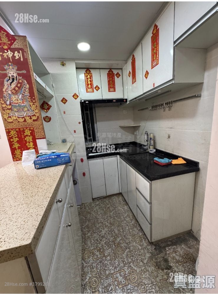 淘大花园 租盘 377 平方尺