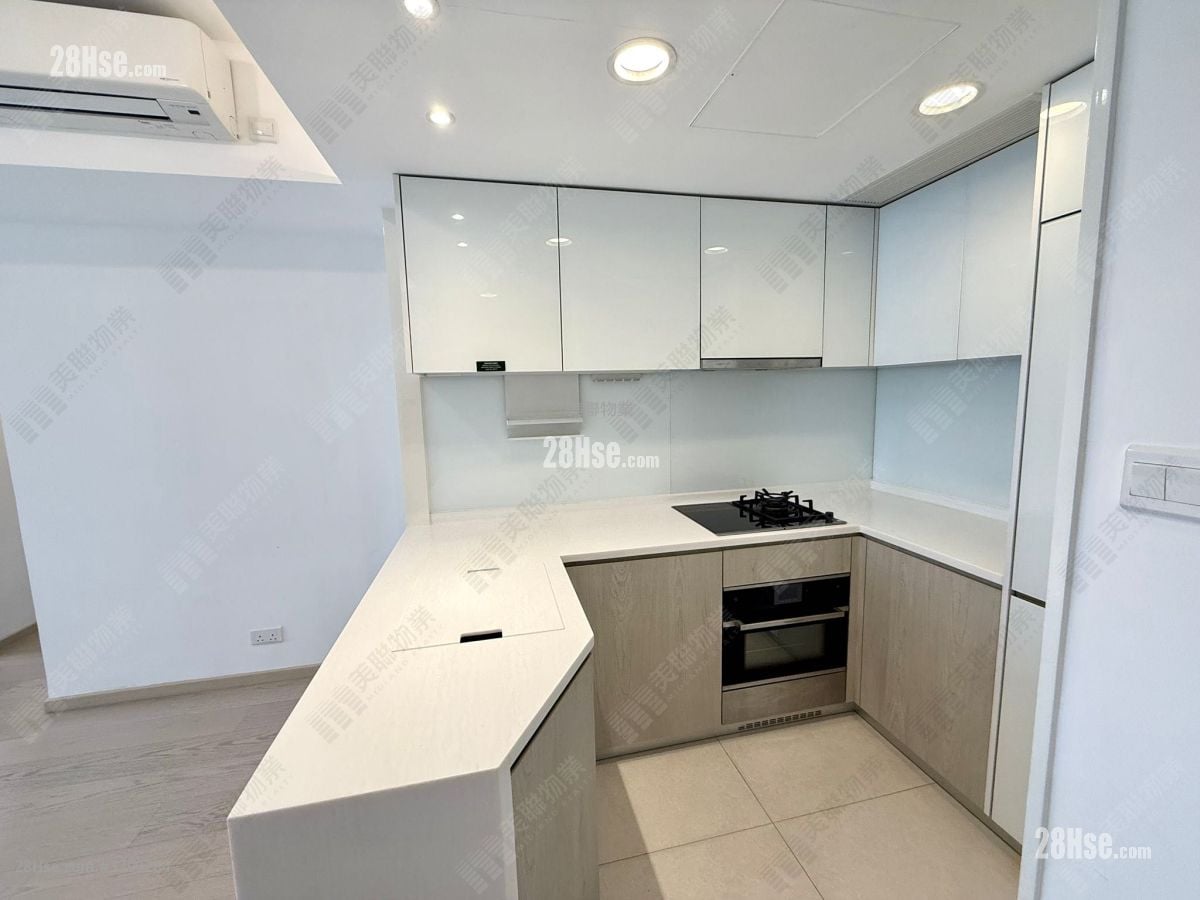 Sea To Sky Sell 2 Bedrooms , 1 Bathroom 470 ft²