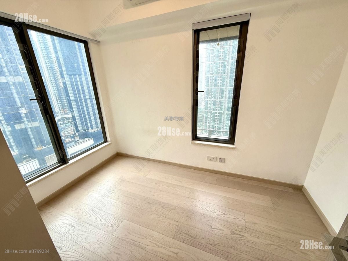 Sea To Sky Sell 2 Bedrooms , 1 Bathroom 470 ft²