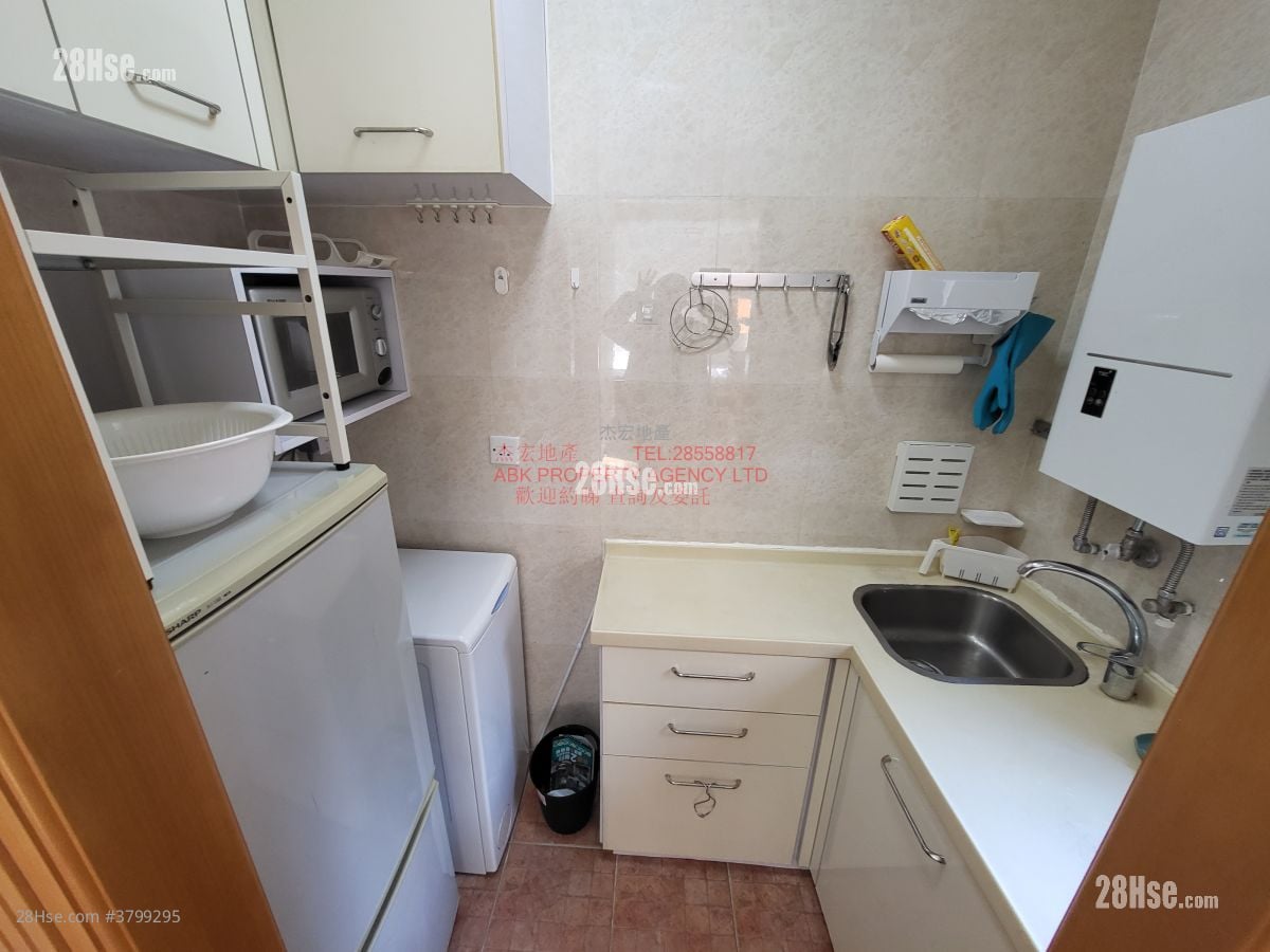 廚房: 單幢樓房 租盤 開放式間隔 , 1 浴室 198 平方呎