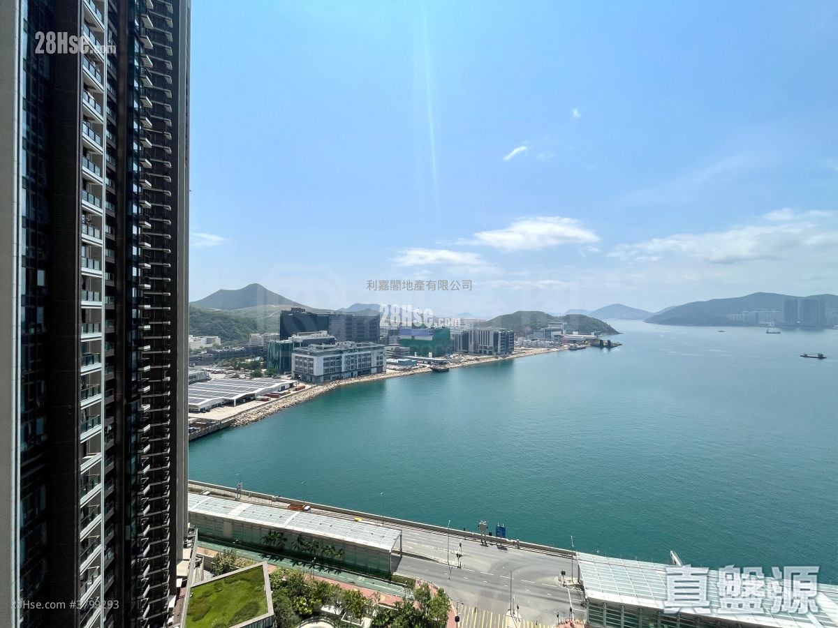 Marini Sell 3 Bedrooms 770 ft²