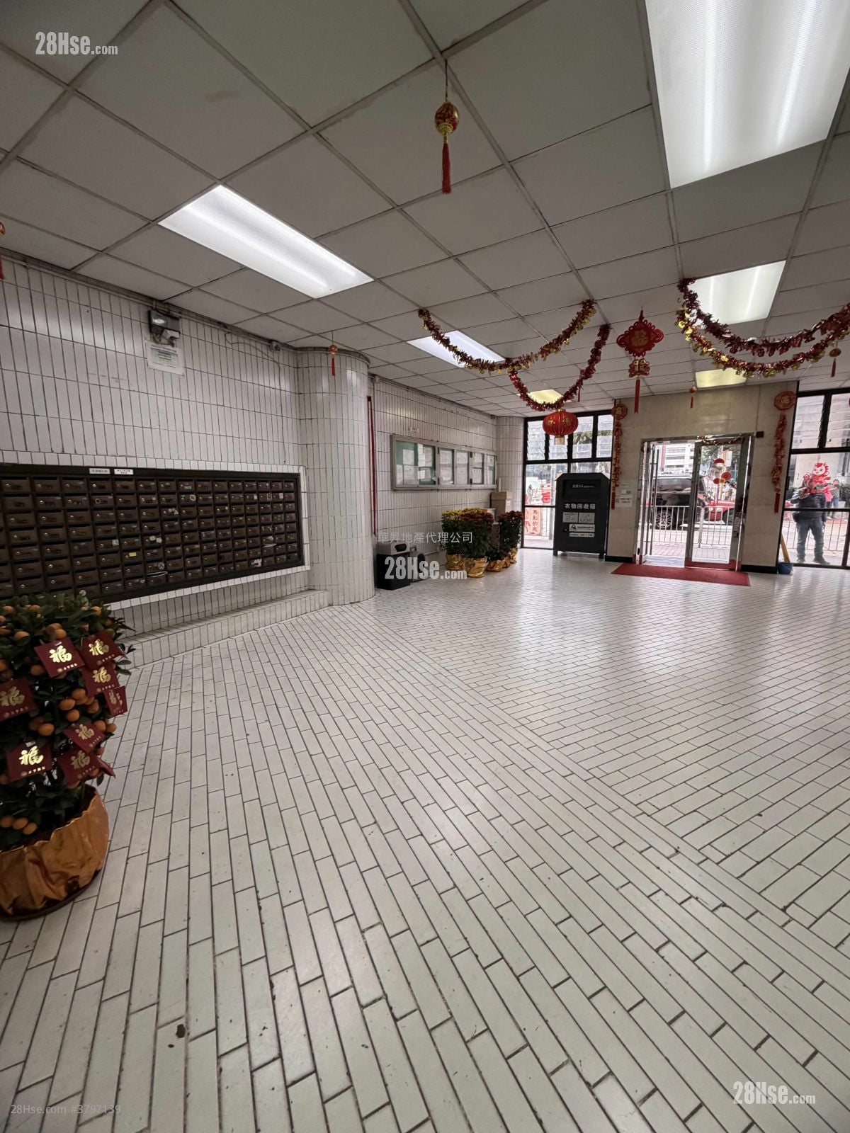 Po Lai Court Rental 2 Bedrooms , 1 Bathroom 457 ft²