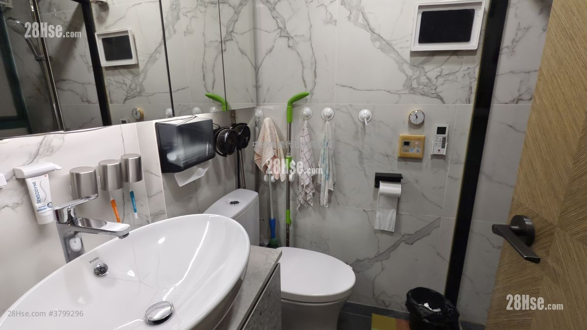 名逸居 售盘 2 房 , 1 浴室 527 平方尺